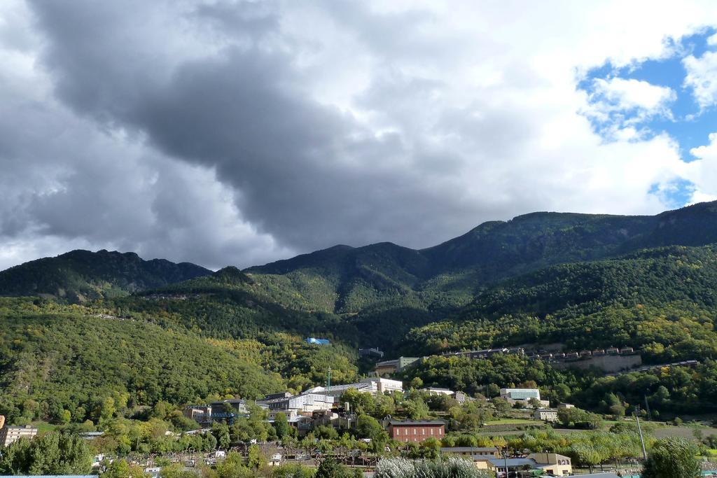 Hotel Bellpi Andorra la Vella Kültér fotó